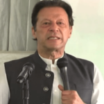 چیئرمین پاکستان تحریک انصاف عمران خان نے کہا ہے کہ چوروں نے ملک پر قبضہ کرلیا ہے اور ہر روز ان کے کیسز معاف ہو رہے ہیں۔