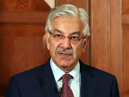 ہاؤس نے آئینی طریقے سے ایک حکومت کو ہٹایا اب وہ شخص ریاست کو یرغمال بنانا چاہتا ہے،خواجہ آصف